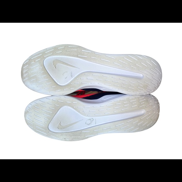 Nike Viale AH5554 601 Bright Crimson Red Shoes Size Youth 6 / Women's 7.5 - Picture 6 of 8